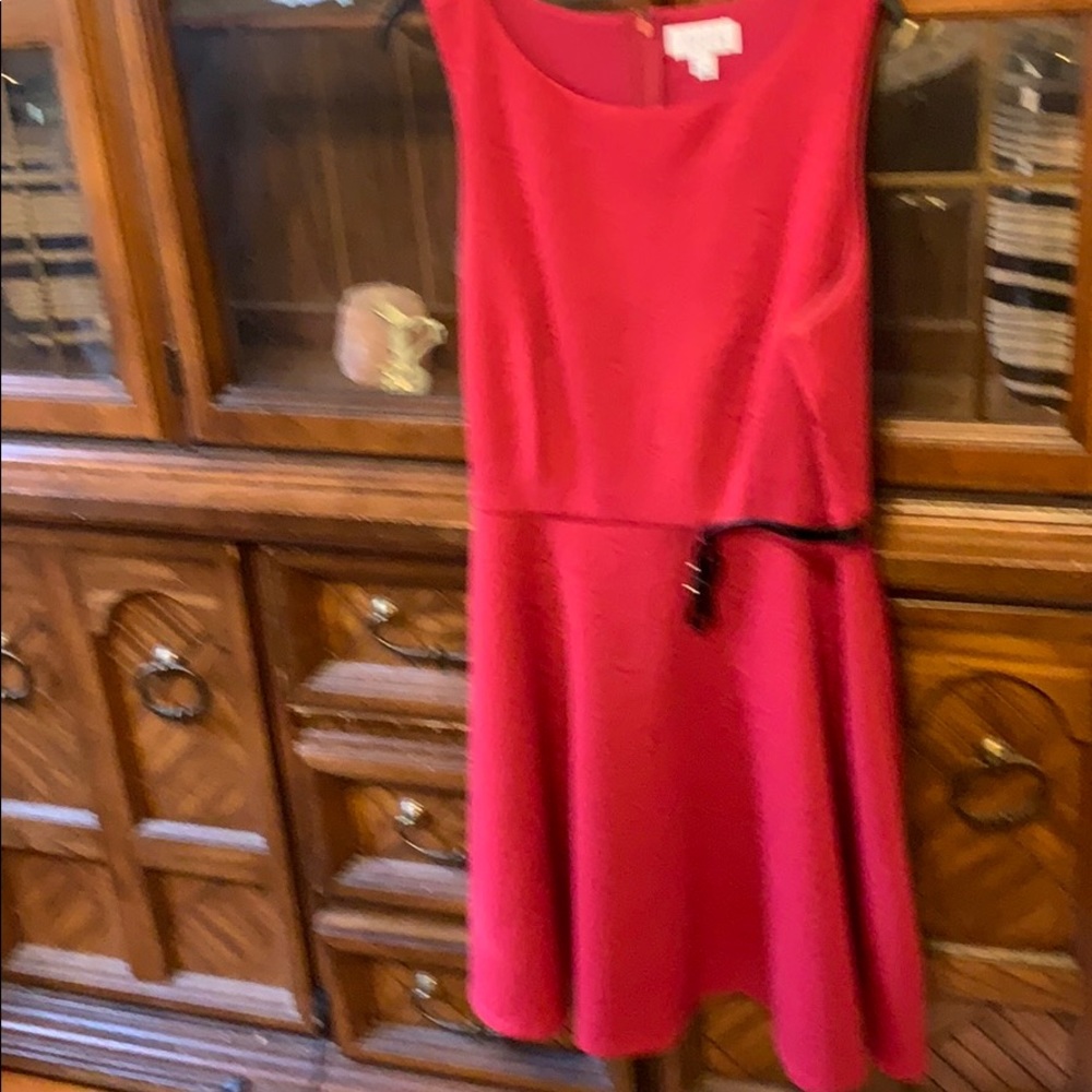 Dress - Picture 2 of 3